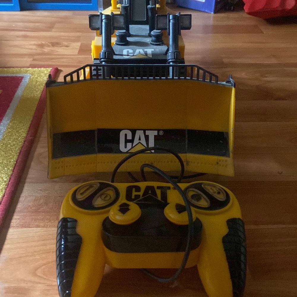 Caterpillar bulldozer wire remote control